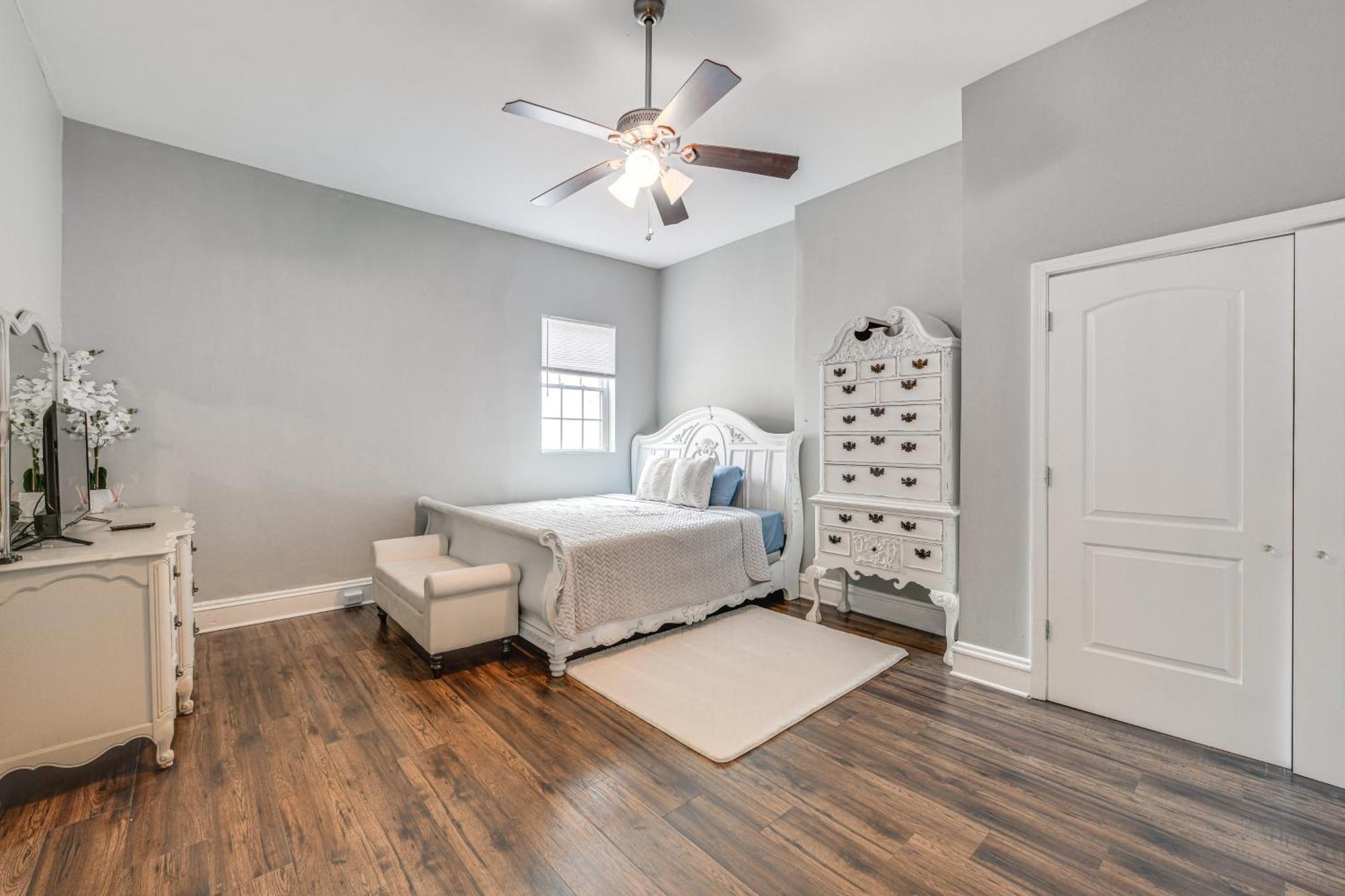 Downtown Retreat Near Financial District! * Richmond